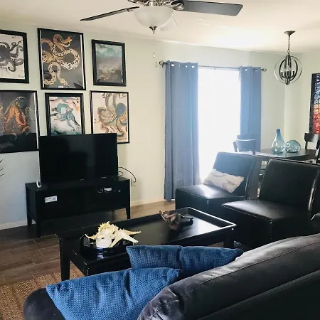 Sevin On Sunday “A Sunny Condo By The Beach”